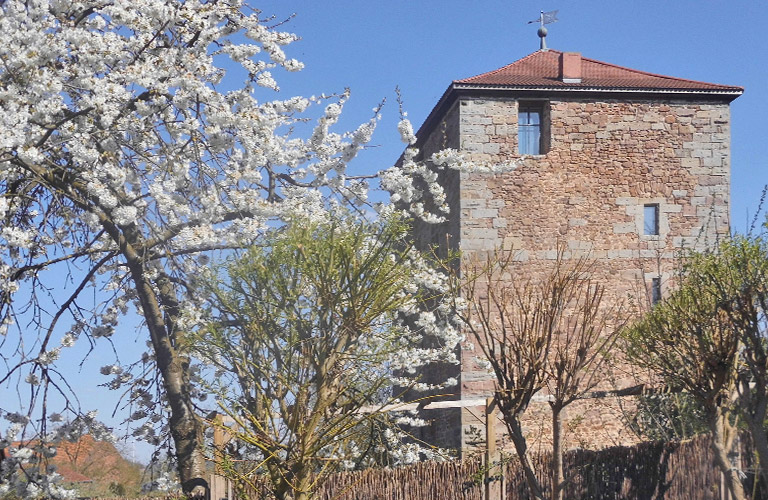 Dicker Turm in Holzheim